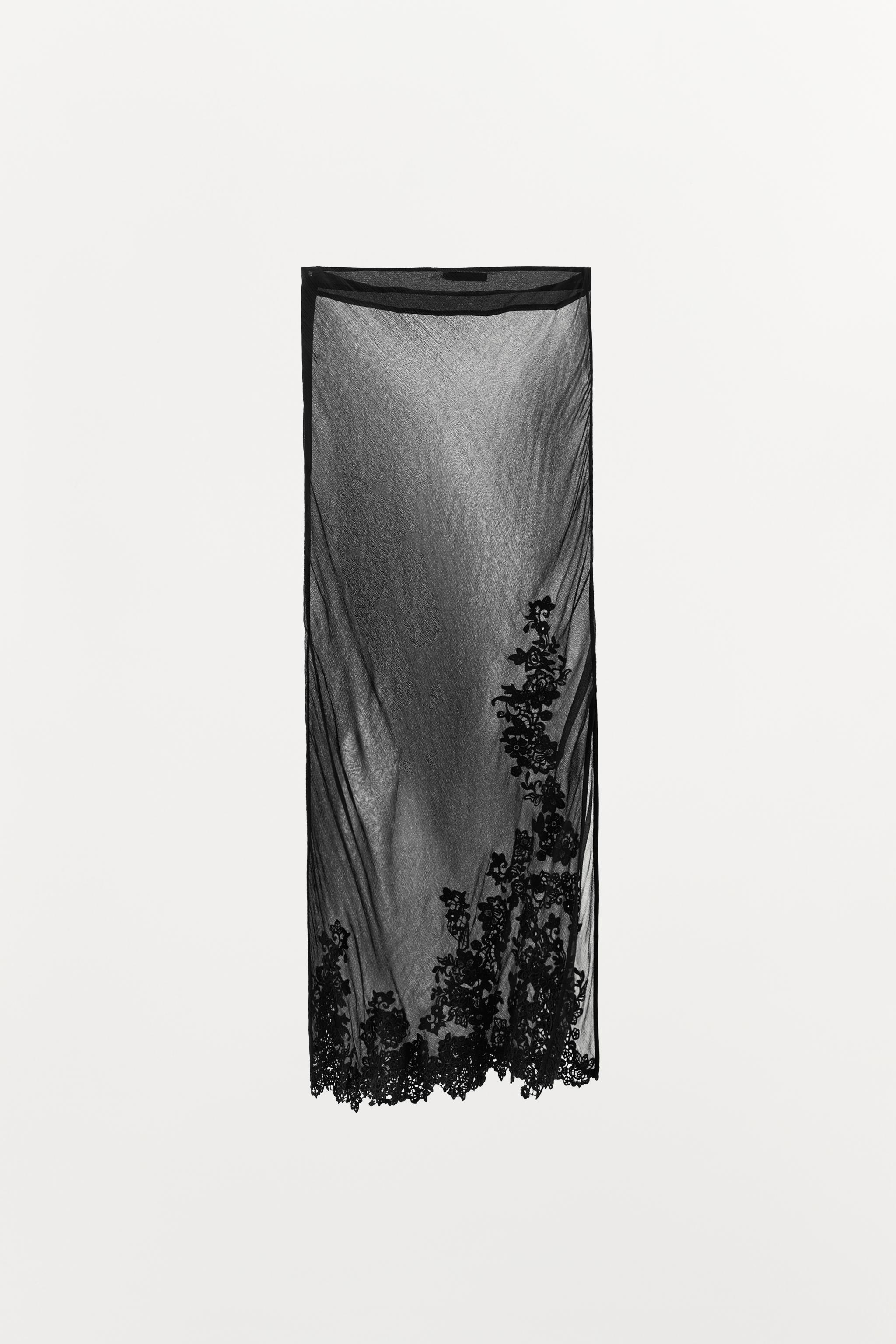 EMBROIDERED FLORAL GEORGETTE SKIRT